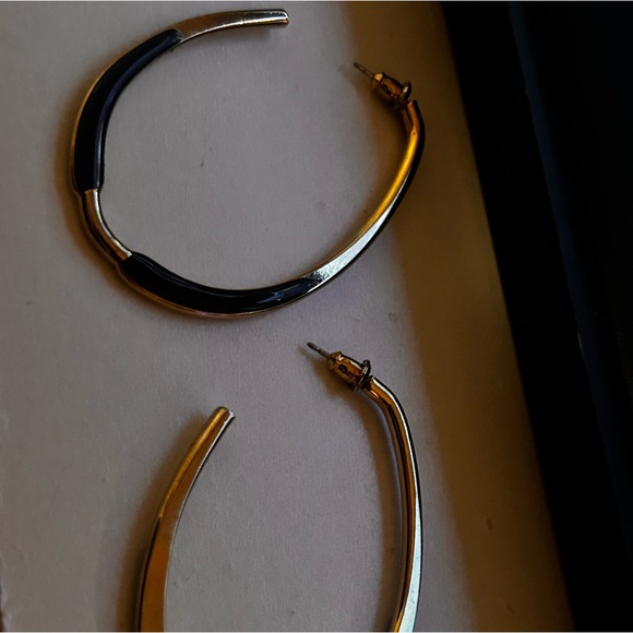 Neiman Marcus Opulent Black and Gold Earrings - Picture 2 of 3